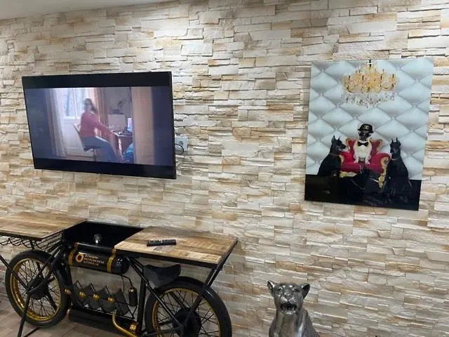 Aussergewoehnliche Kellerloft