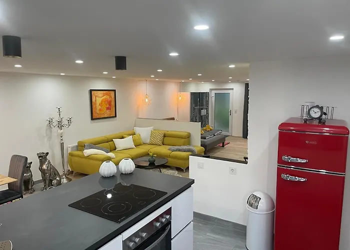 Aussergewoehnliche Kellerloft إنسبروك