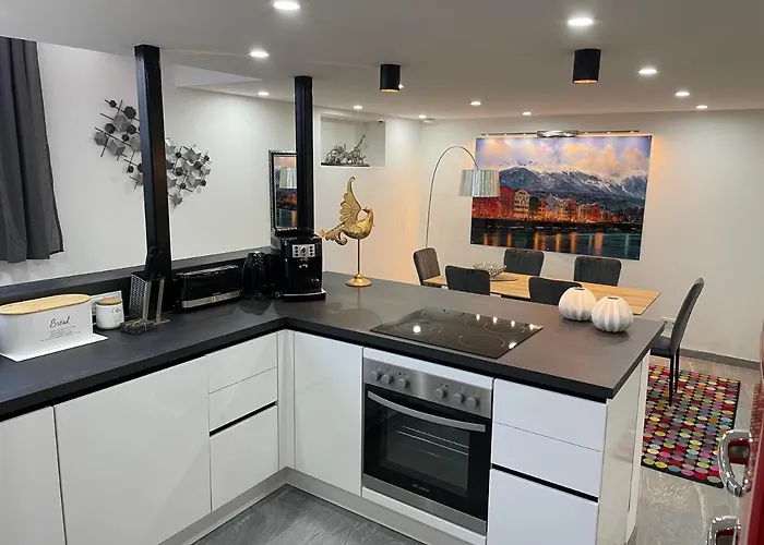 Aussergewoehnliche Kellerloft * إنسبروك