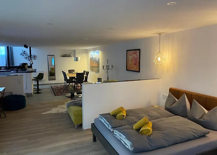 Aussergewoehnliche Kellerloft 因斯布鲁克