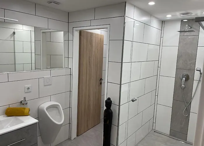 شقة Aussergewoehnliche Kellerloft *