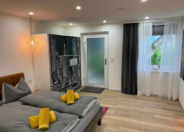 Апартаменти Aussergewoehnliche Kellerloft *